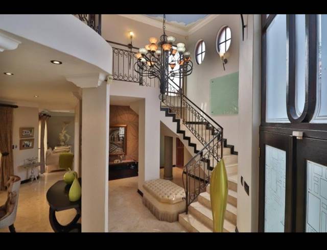 5 BEDROOM HOUSE SOLD IN ASPEN HILLS